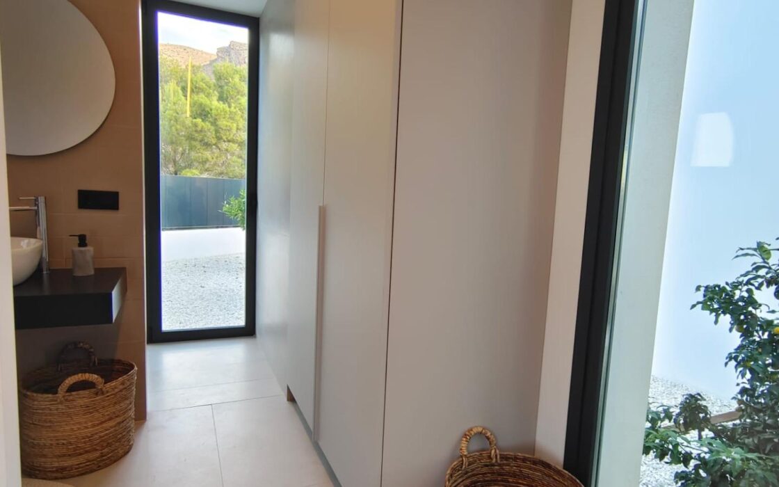 Дизайнерська вілла з видом на море в Фінестраті 197 кв.м