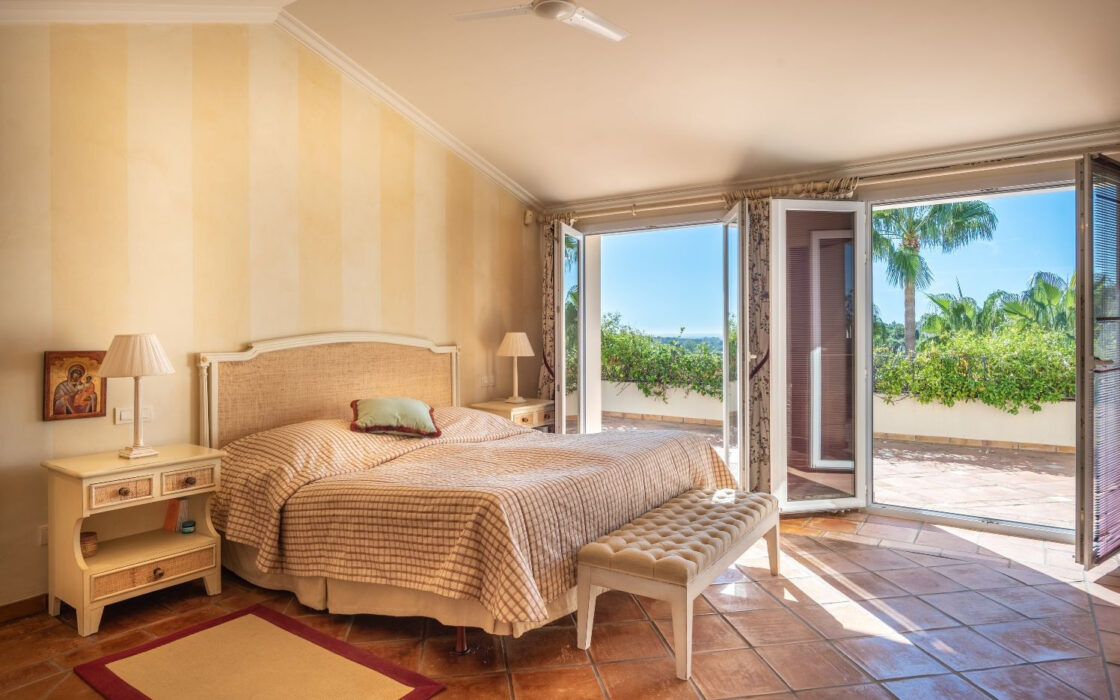 Уникальный Пентхаус с Террасой в Las Alamandas 201 кв.м