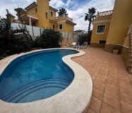 Вилла 223 кв.м в Ориуэла-Коста с бассейном и террасой