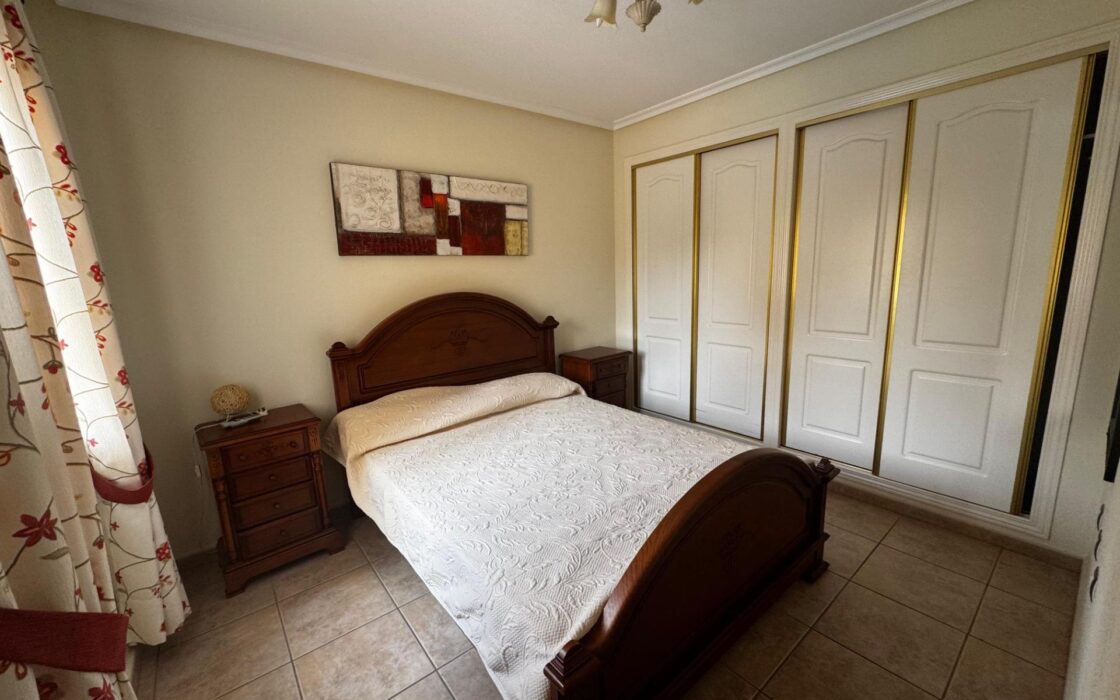 Вилла 223 кв.м в Ориуэла-Коста с бассейном и террасой