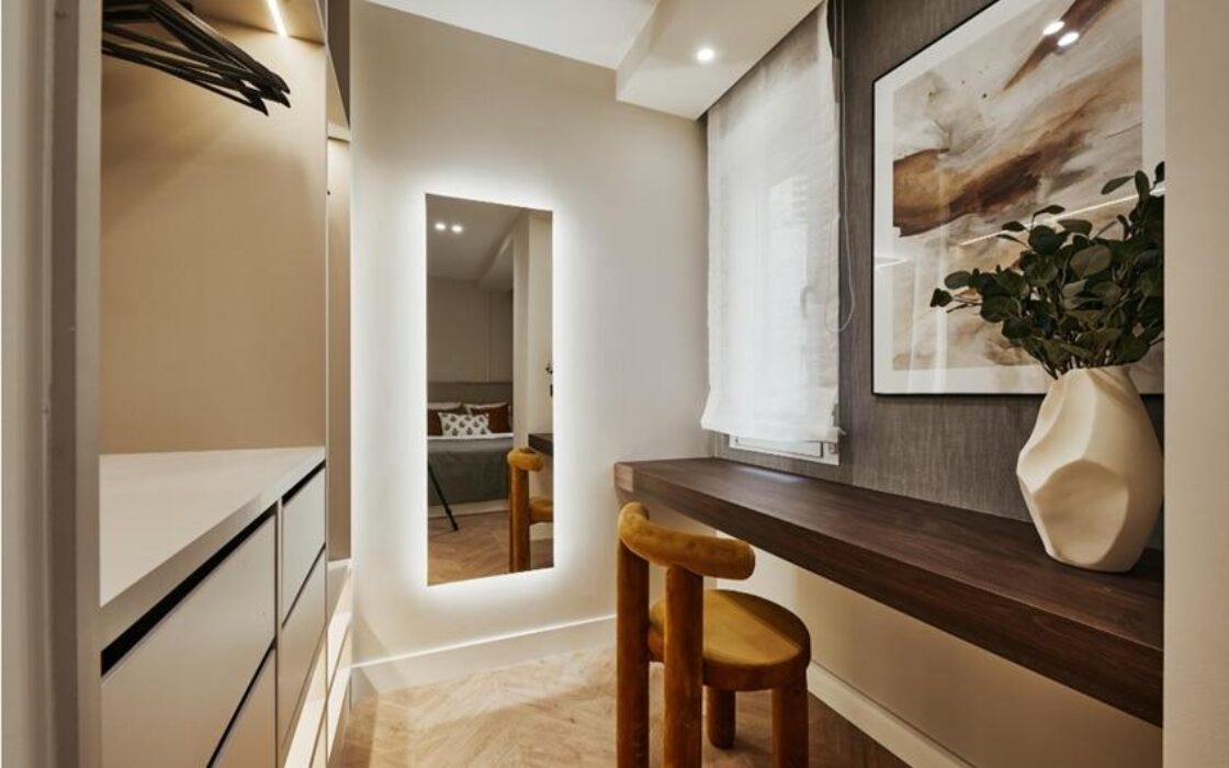 Апартаменты 141 кв.м в Мадриде с балконом и лифтом