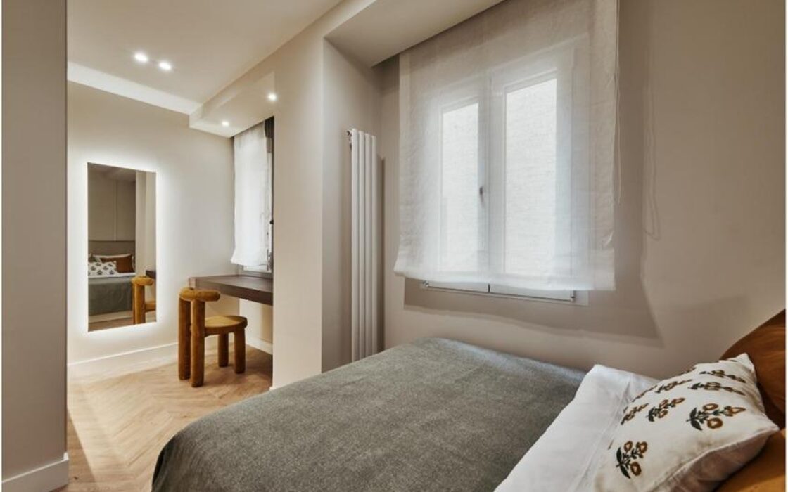 Апартаменты 141 кв.м в Мадриде с балконом и лифтом