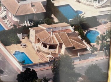 Вилла в Сьюдад Кесада 125 кв.м у моря с бассейном