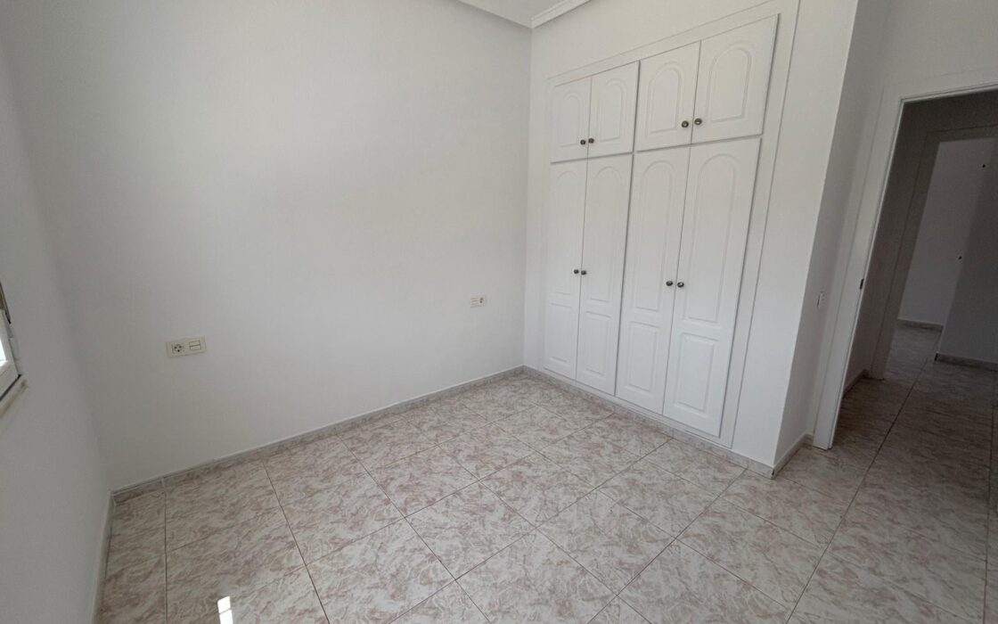 Вилла в Сьюдад Кесада 125 кв.м у моря с бассейном