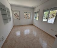 Вилла в Сьюдад Кесада 125 кв.м у моря с бассейном