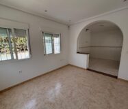 Вилла в Сьюдад Кесада 125 кв.м у моря с бассейном