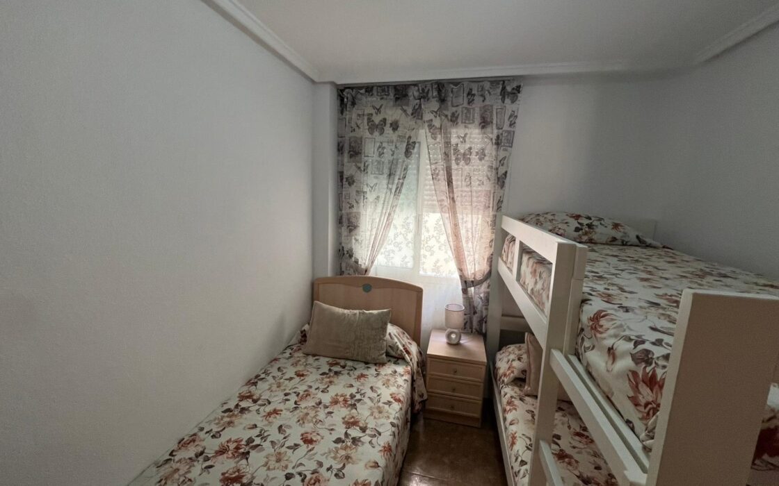 Апартаменты у моря в Торревьехе, 54 кв.м, 3 комнаты