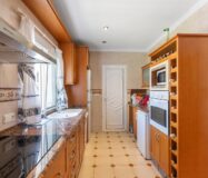 Вилла в Торревьехе 212 кв.м у моря с частным бассейном