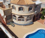 Вилла в Ориуэла Коста 79 кв.м, 4 спальни, 2.5 км до моря