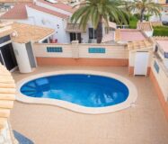 Вилла в Ориуэла Коста 79 кв.м, 4 спальни, 2.5 км до моря