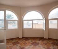 Вилла в Ориуэла Коста 79 кв.м, 4 спальни, 2.5 км до моря