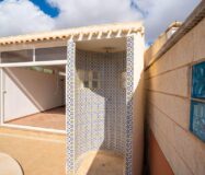 Вилла в Ориуэла Коста 79 кв.м, 4 спальни, 2.5 км до моря