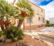 Вилла в Ориуэла Коста 79 кв.м, 4 спальни, 2.5 км до моря