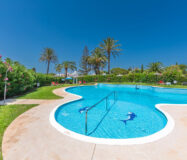 Вілла в Касаресі з садом та видом на море 130 кв.м