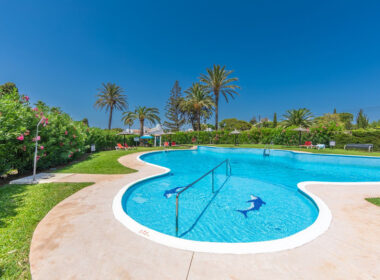 Вилла в Касаресе с садом и видом на море 130 кв.м