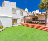 Вілла в Касаресі з садом та видом на море 130 кв.м