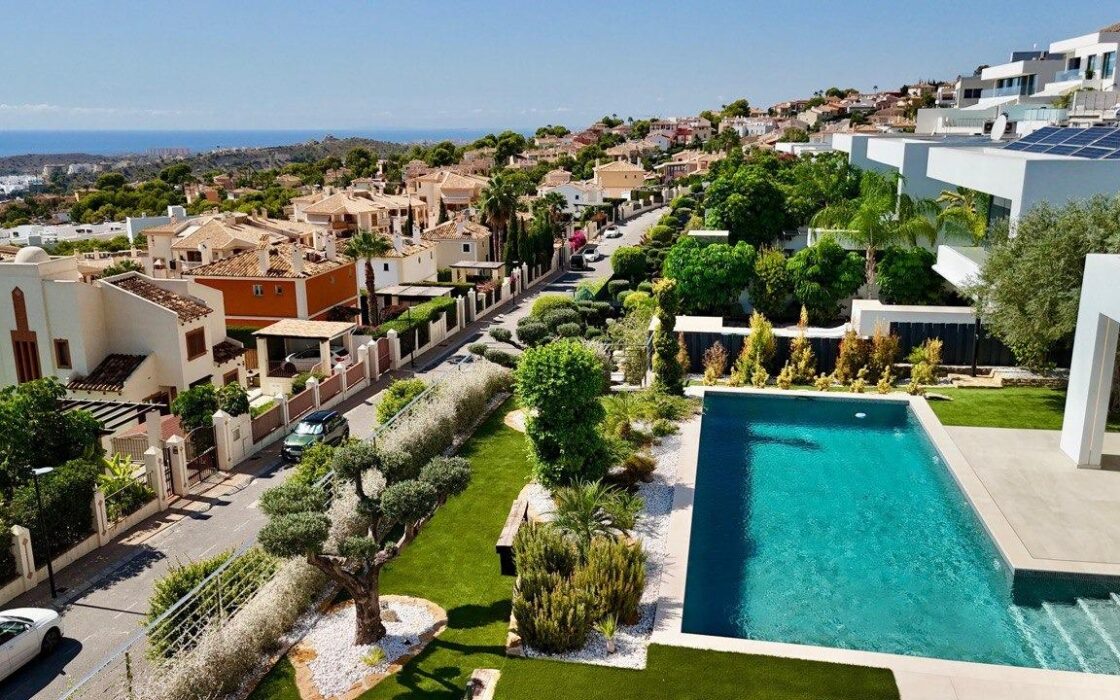 Розкішна вілла в Фенистрата 998 кв.м з панорамним видом