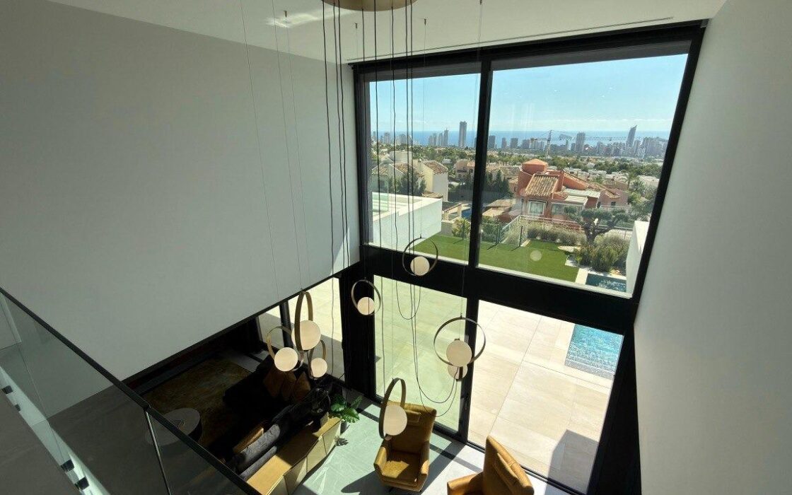 Розкішна вілла в Фенистрата 998 кв.м з панорамним видом