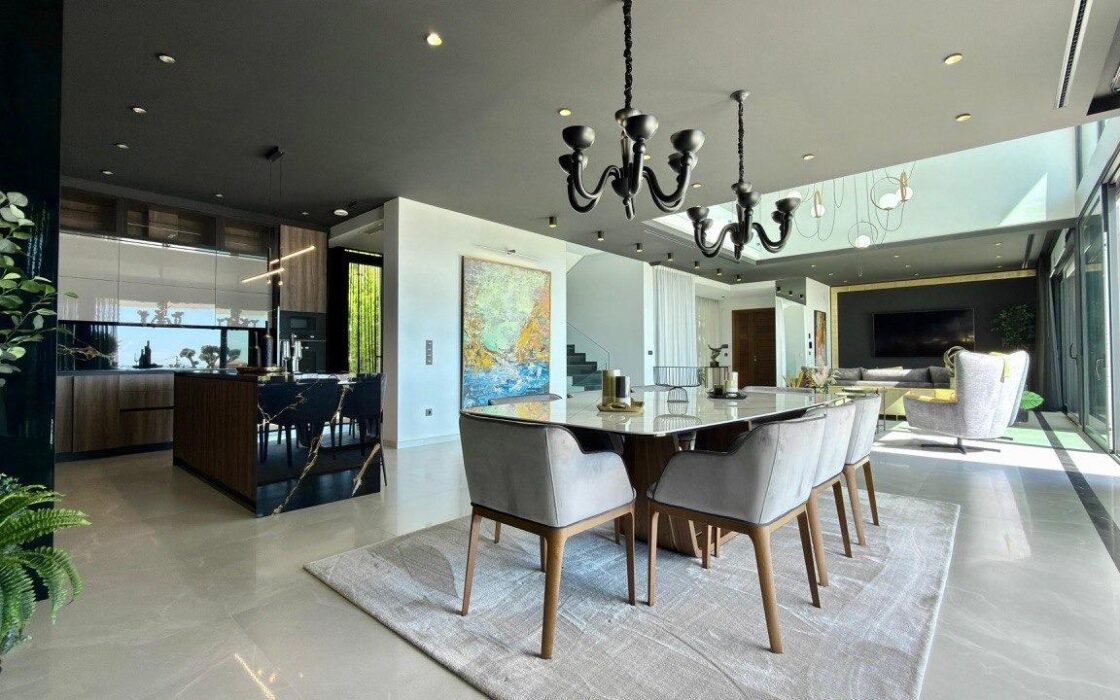 Розкішна вілла в Фенистрата 998 кв.м з панорамним видом