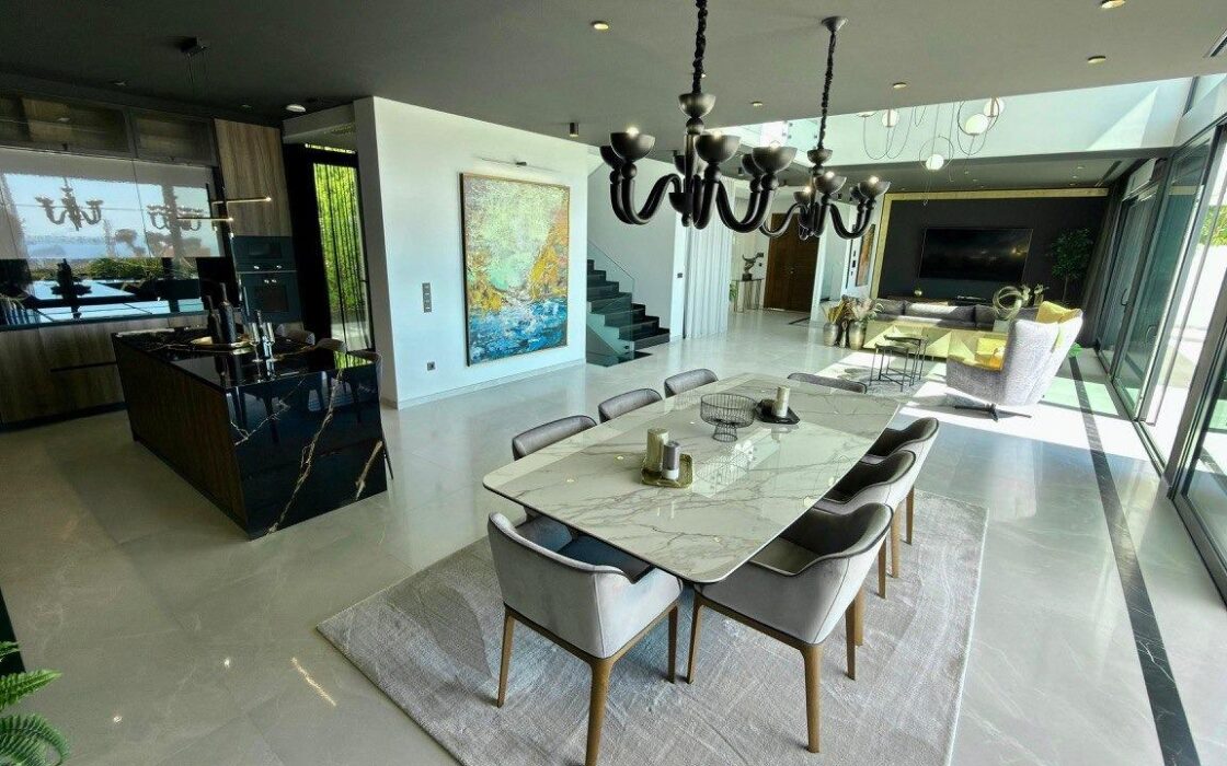 Розкішна вілла в Фенистрата 998 кв.м з панорамним видом