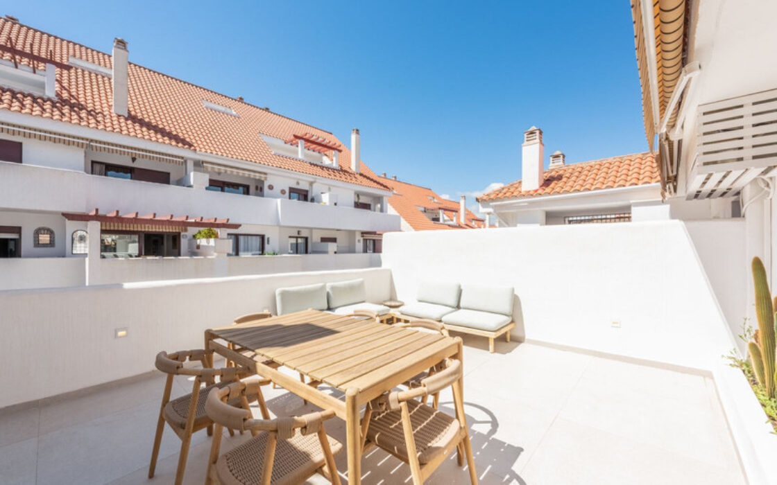 Двухуровневый пентхаус в Малаге 85 кв.м с террасой