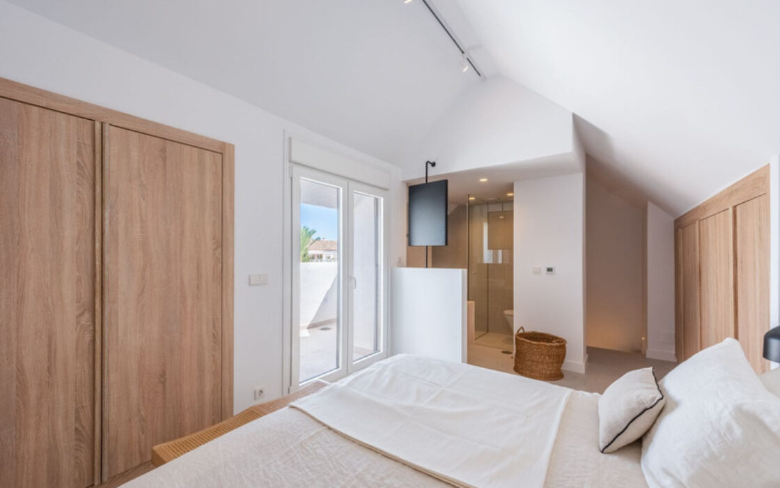 Двухуровневый пентхаус в Малаге 85 кв.м с террасой