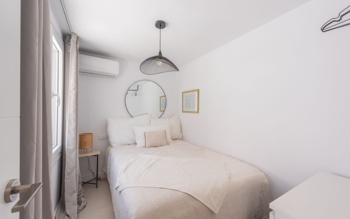 Двухуровневый пентхаус в Малаге 85 кв.м с террасой