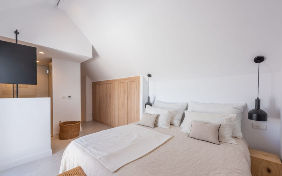 Двухуровневый пентхаус в Малаге 85 кв.м с террасой