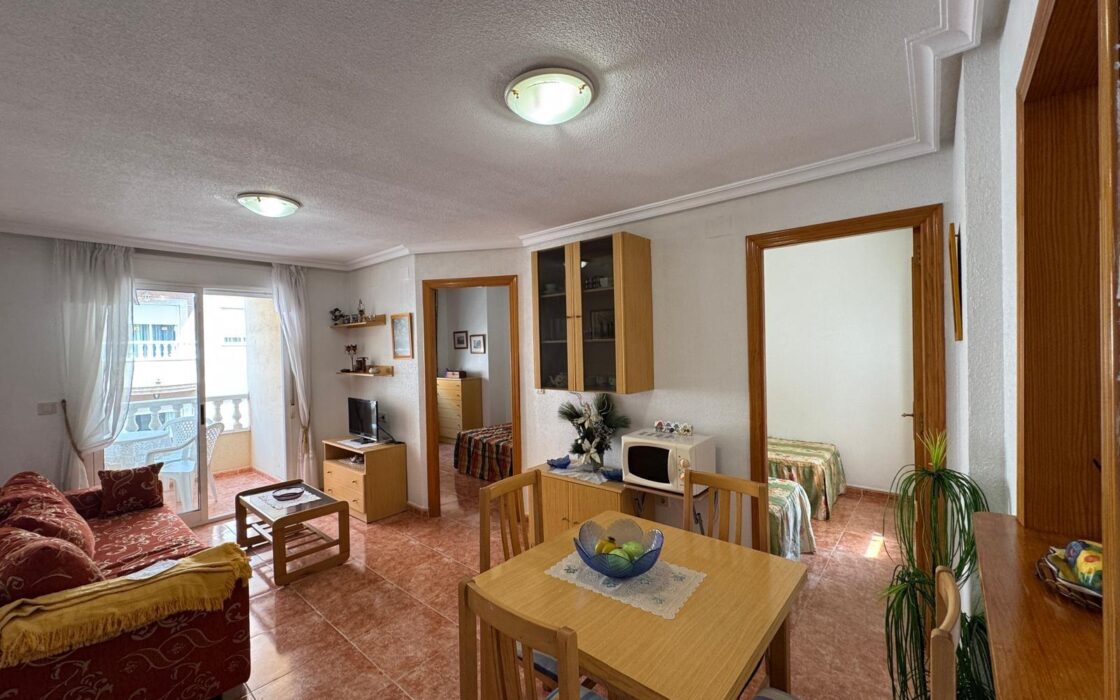 Апартаменты у пляжа Дэль Кура, 55 кв.м, 2 спальни, бассейн