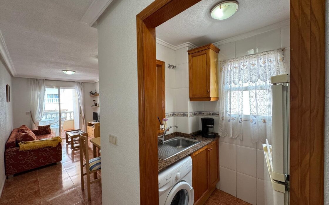 Апартаменты у пляжа Дэль Кура, 55 кв.м, 2 спальни, бассейн