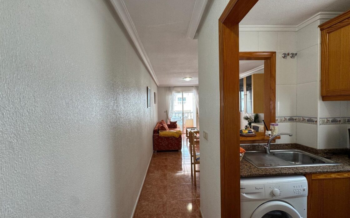 Апартаменты у пляжа Дэль Кура, 55 кв.м, 2 спальни, бассейн