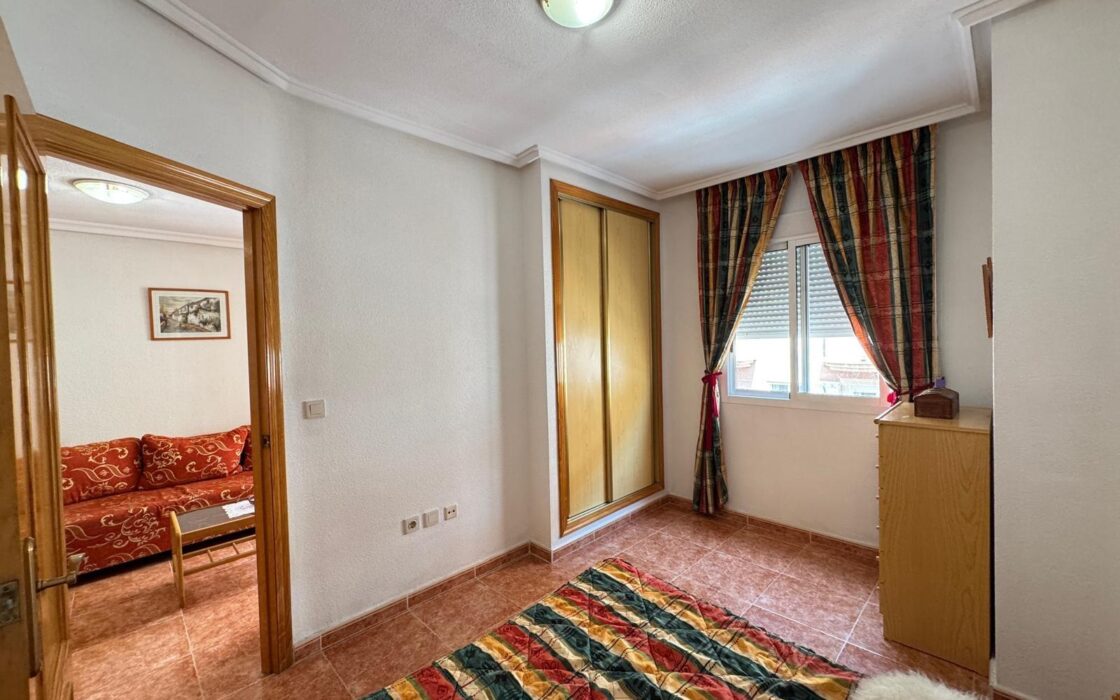 Апартаменты у пляжа Дэль Кура, 55 кв.м, 2 спальни, бассейн