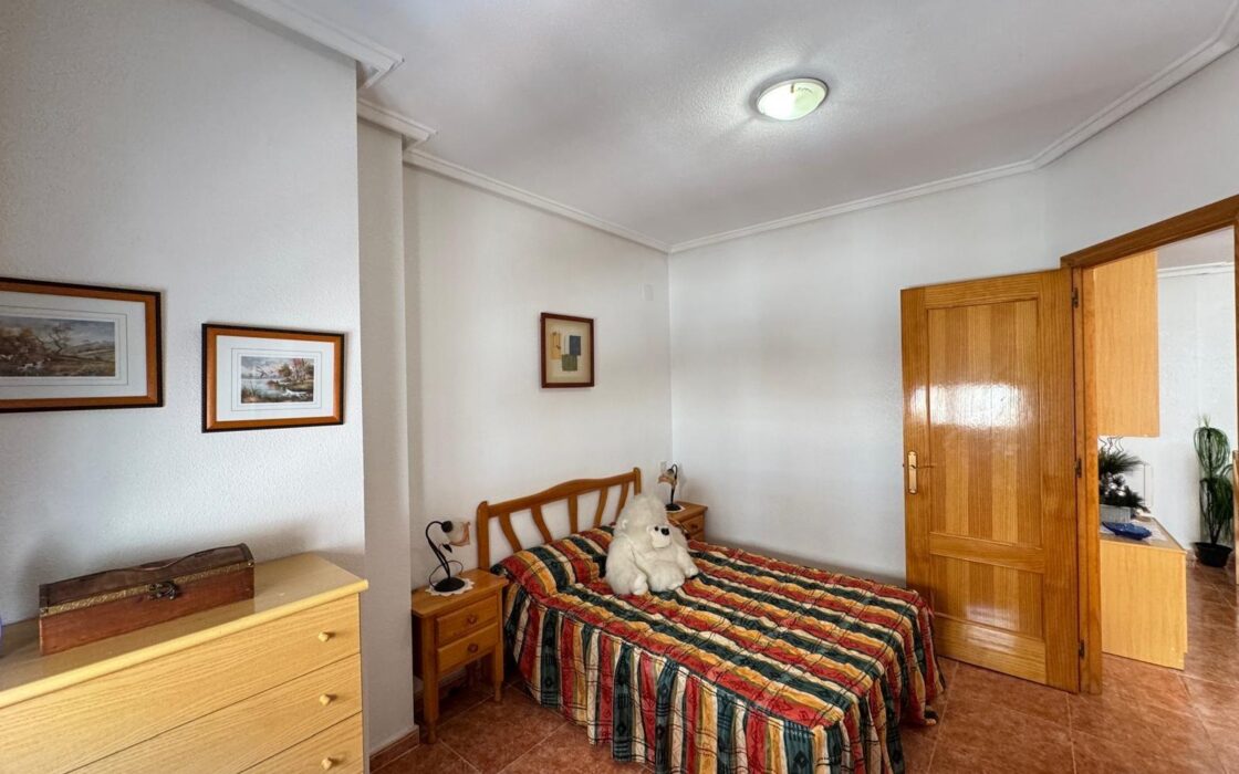 Апартаменты у пляжа Дэль Кура, 55 кв.м, 2 спальни, бассейн