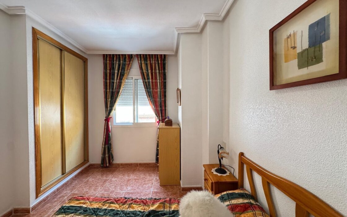 Апартаменты у пляжа Дэль Кура, 55 кв.м, 2 спальни, бассейн