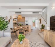 Вілла в Лос-Алькасарес, 4 кімнати, 1 км до моря