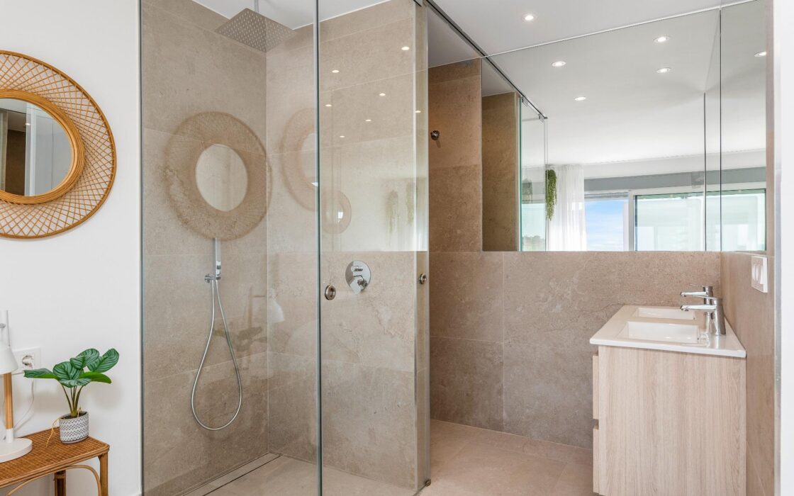 Вілла в Лос-Алькасарес, 4 кімнати, 1 км до моря