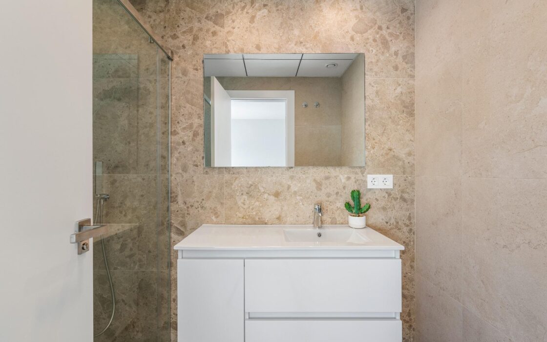 Вілла в Лос-Алькасарес, 4 кімнати, 1 км до моря