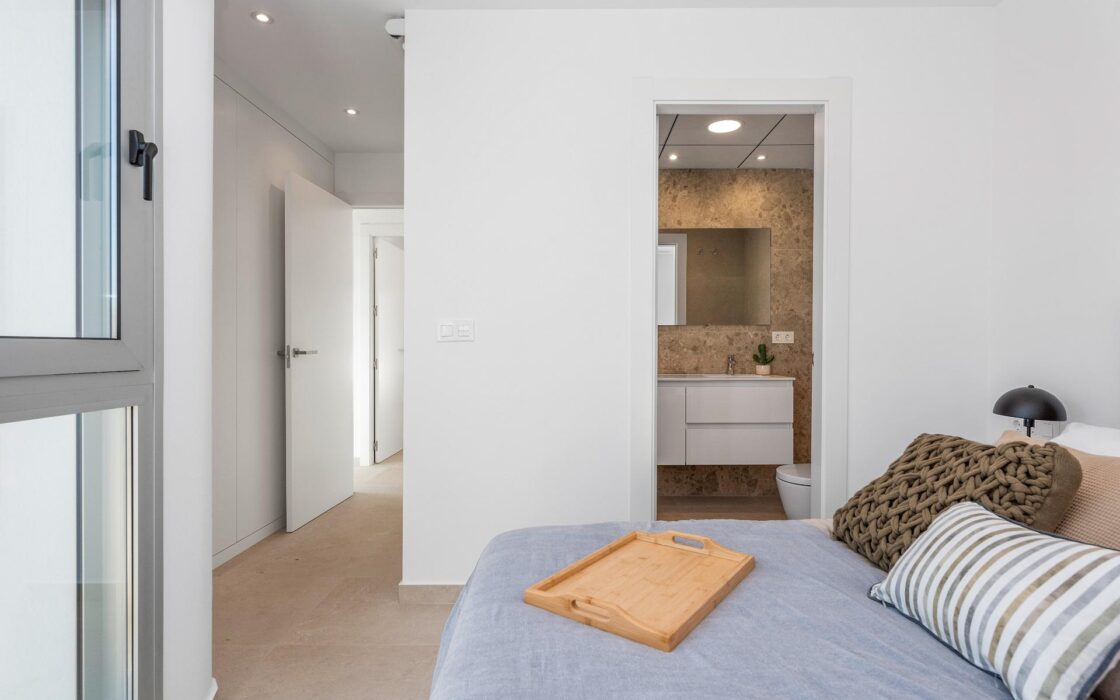 Вілла в Лос-Алькасарес, 4 кімнати, 1 км до моря