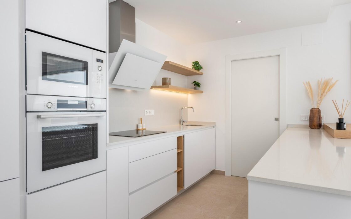 Простора вілла в Los Alcázares з видом на море 115 кв.м