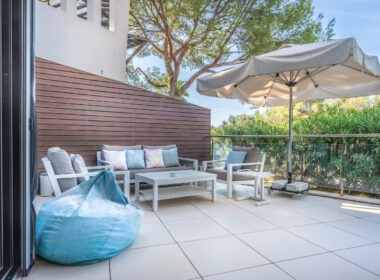 Таунхаус в Сьерра-Бланке 204 кв.м с террасой и мебелью