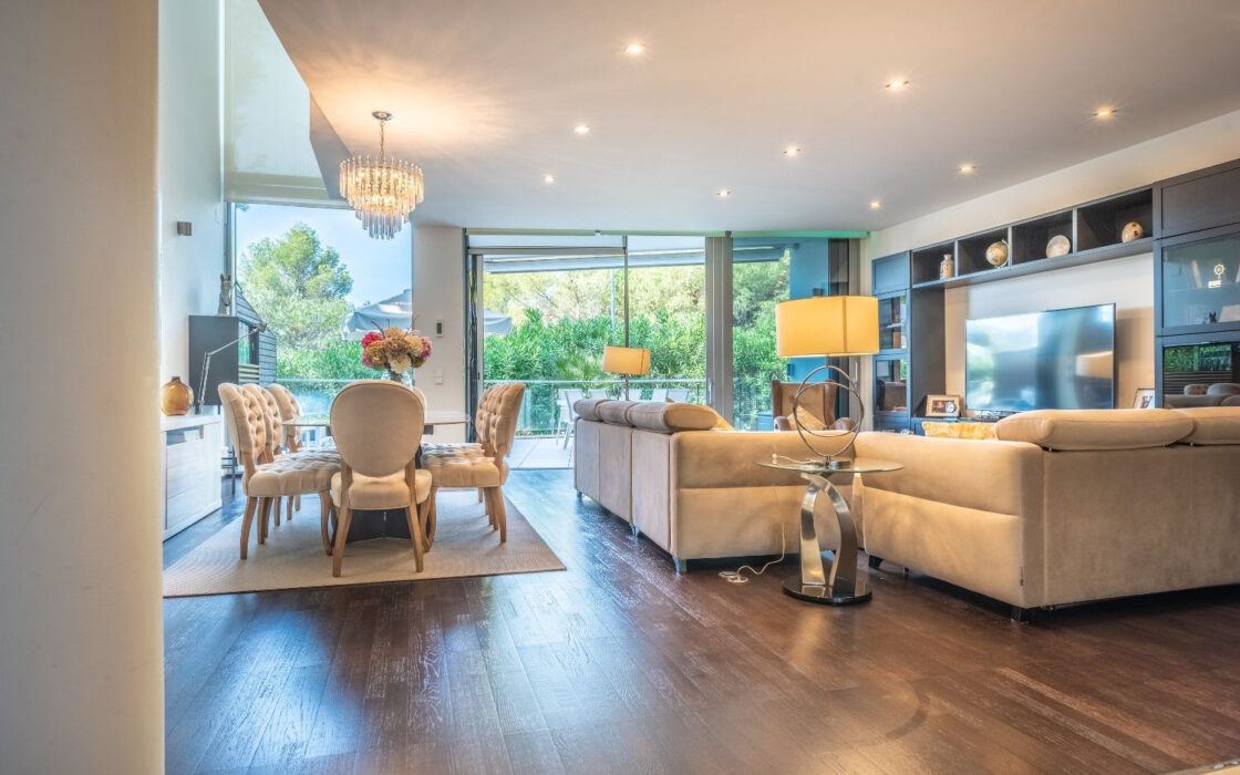 Таунхаус в Сьерра-Бланке 204 кв.м с террасой и мебелью