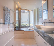 Таунхаус в Сьерра-Бланке 204 кв.м с террасой и мебелью