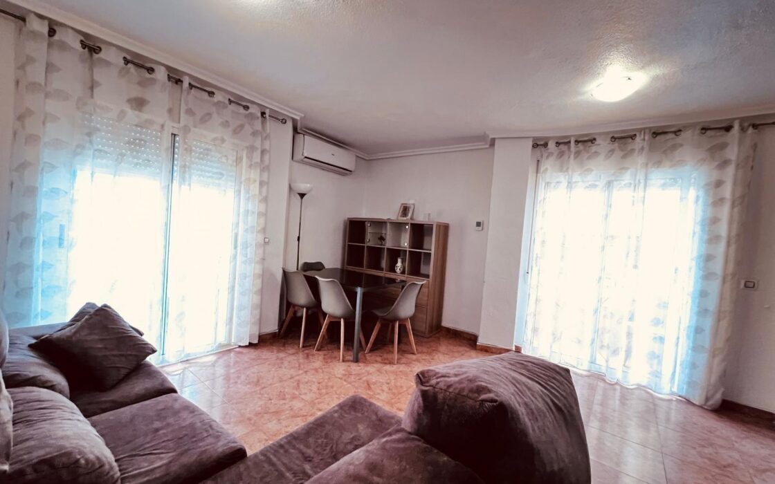 Квартира 102 кв.м в Торревьехе, 300 м до моря