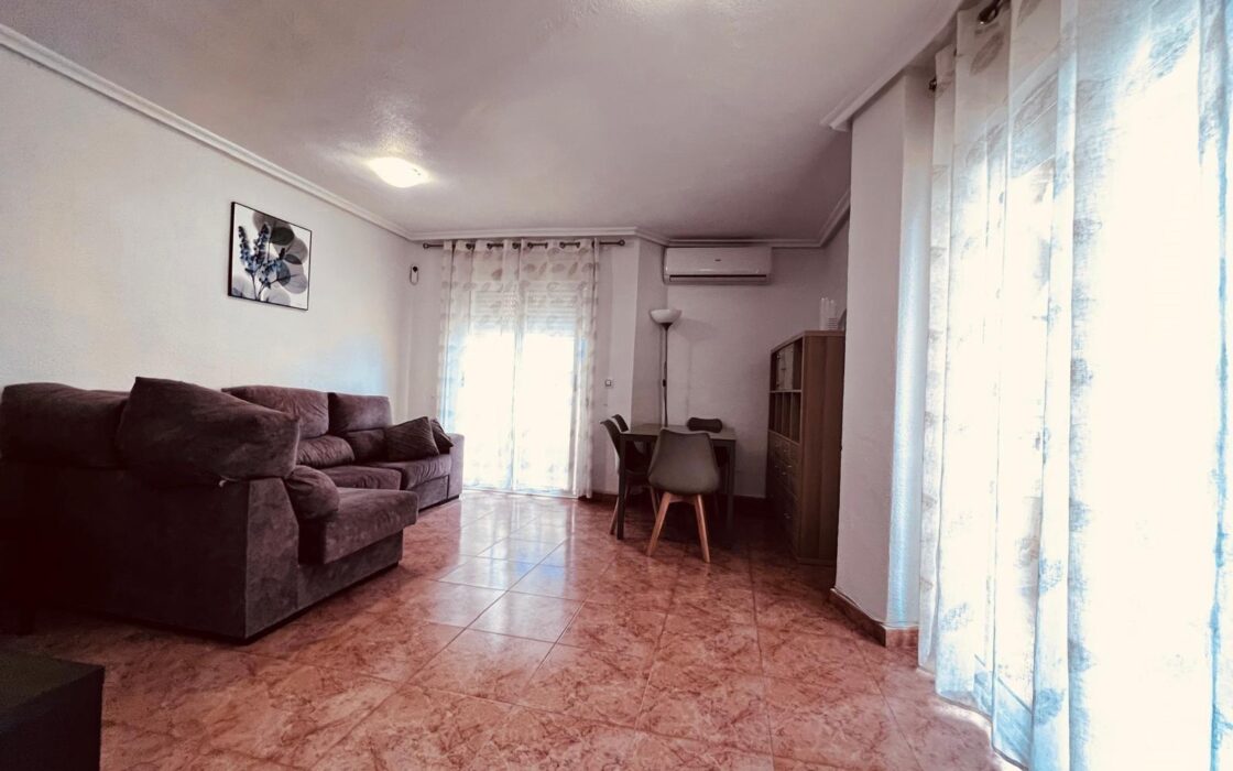 Квартира 102 кв.м в Торревьехе, 300 м до моря