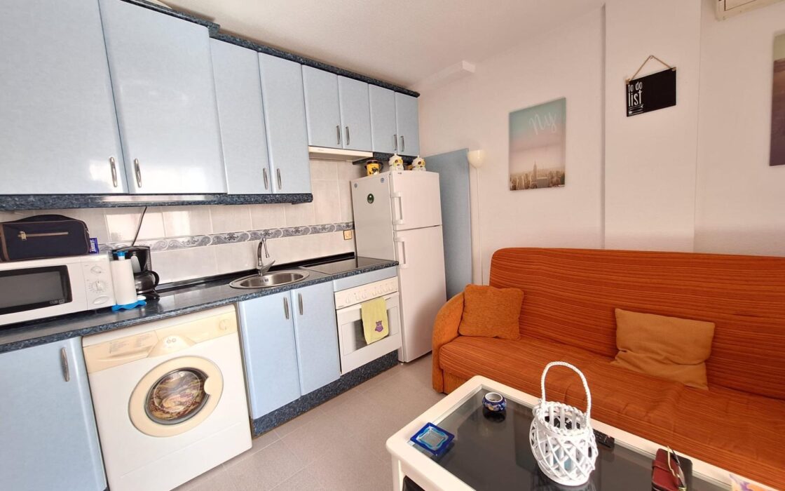 Апартаменты 39.99 кв.м в Торревьехе 1.2 км до моря