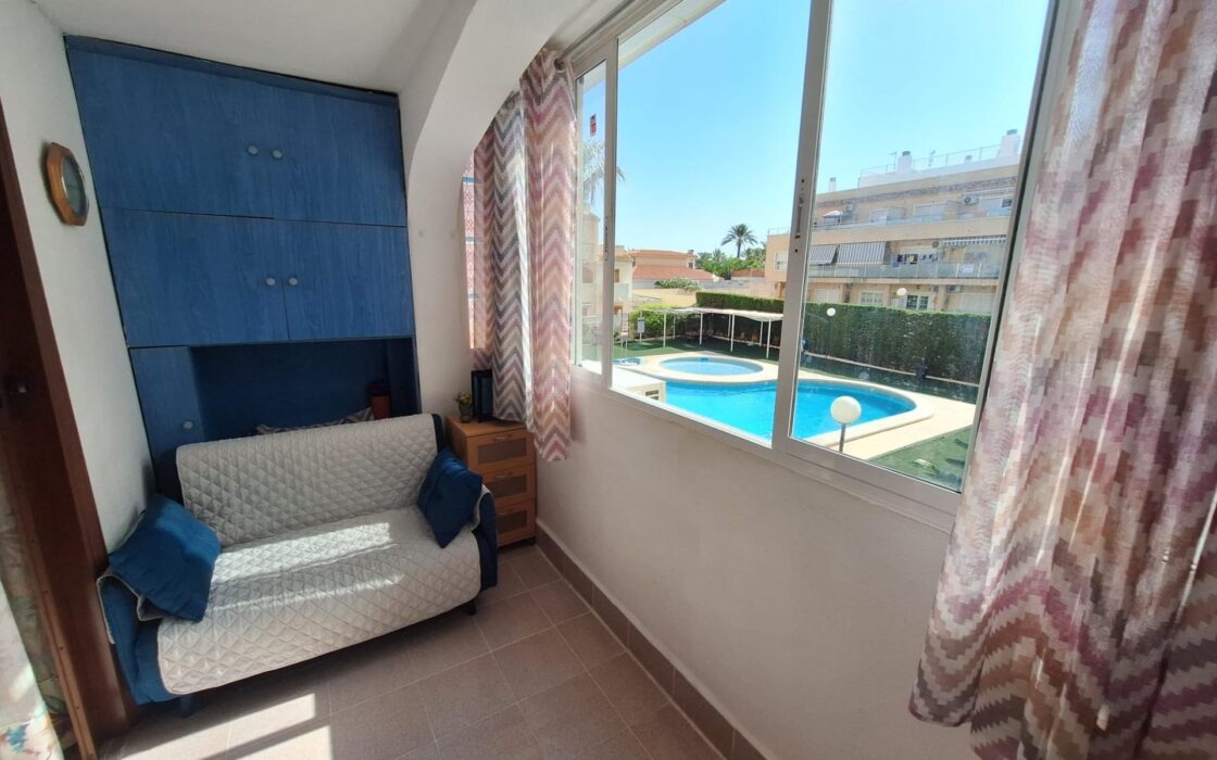 Апартаменты 39.99 кв.м в Торревьехе 1.2 км до моря