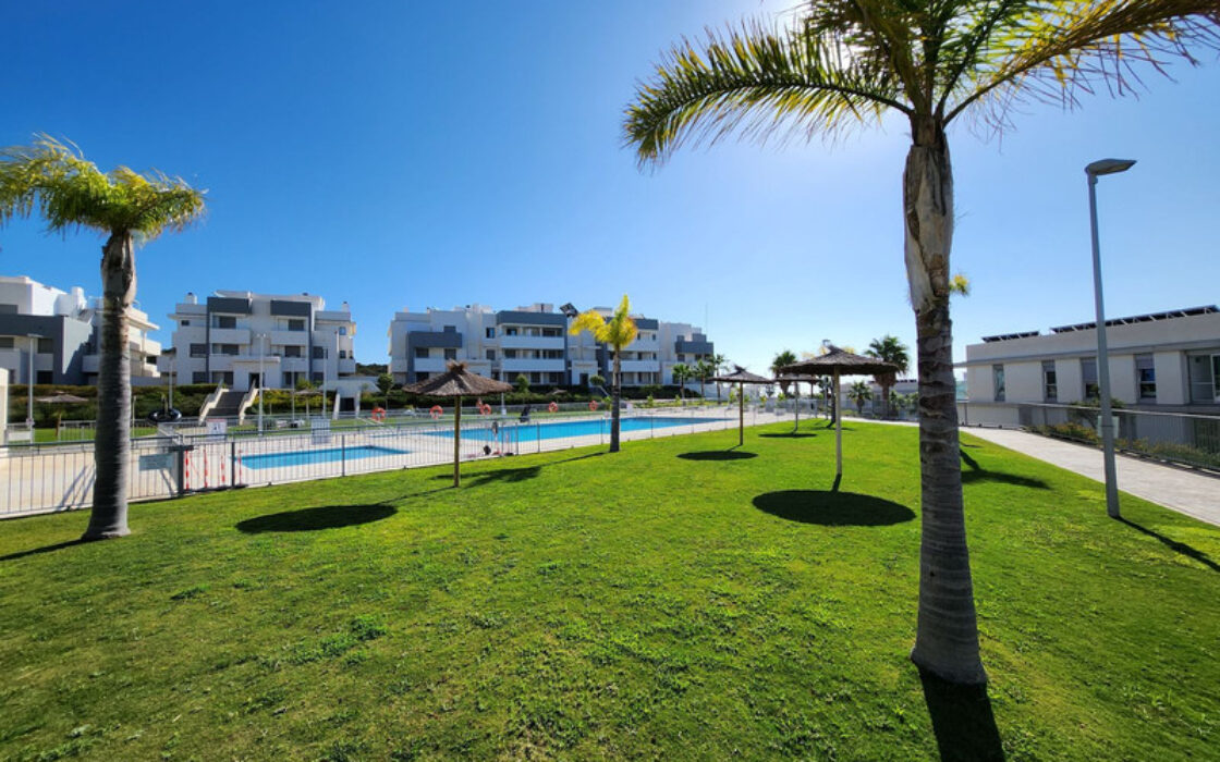 Дуплекс-пентхаус в Эстепоне 177 кв.м с террасой у моря