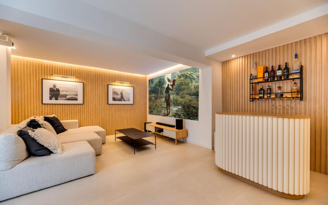 Дуплекс 180 кв.м с террасой в Лос-Пинос-де-Алоха