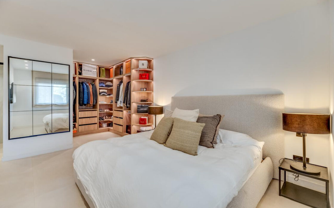 Дуплекс 180 кв.м с террасой в Лос-Пинос-де-Алоха