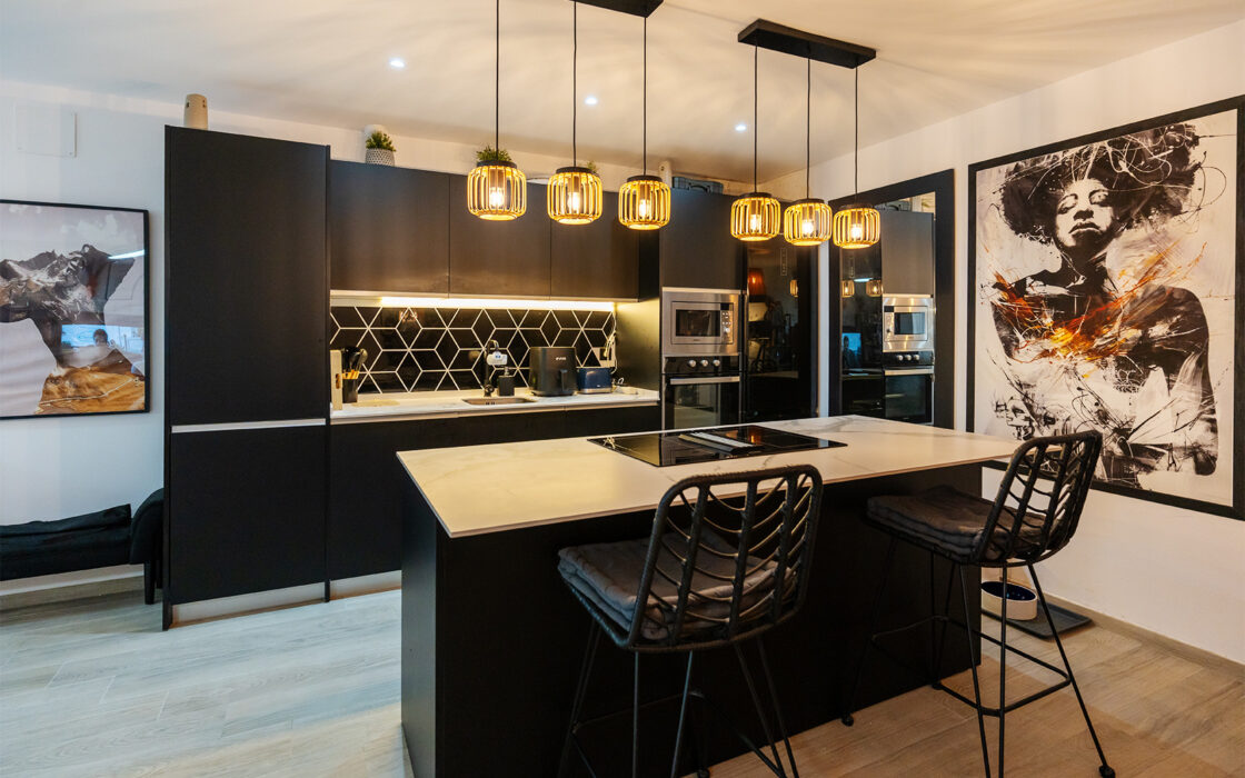 Двухкомнатная квартира с террасой у моря в жилом комплексе